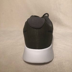 mens nike tanjun olive green